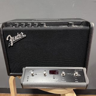 Fender Mustang GT 40, 100V MGT-4フットスイッチ付属