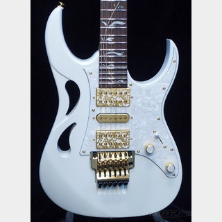 Ibanez PIA3761 -Stallion White-【Steve Vai Signature】【Made In Japan】