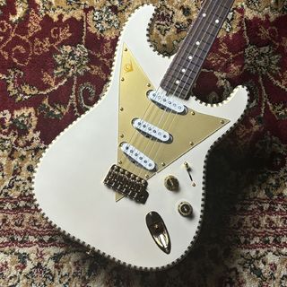 Caramel’s Guitar Kitche STS1_FromageWhite