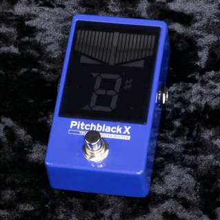 コルグのペダル・チューナー“Pitchblack X”に、ブルーとクリームの2色