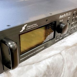 FRACTAL AUDIO SYSTEMS Axe-Fx II XL + ギターマルチプロセッサー 【正規輸入品】 【現物画像】