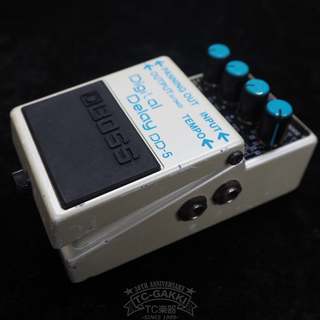 boss dd-5 年式の割には美品！　デジタルディレイ BOSS DD-5 Digital Delay Review - YouTube