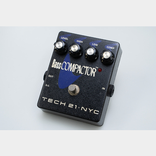 TECH21 BASS COMPACTOR【GIB横浜】