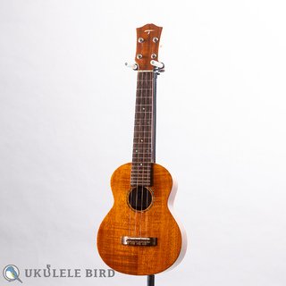 T's Ukulele CS-200f