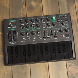 シンセサイザー／キーボード、Arturia、MicroBrute OR Micro Brute OR
