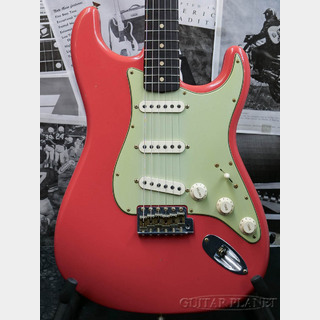 Fender Custom ShopShigeru Suzuki 1962 Stratocaster Journeyman Relic -Fiesta Red over Desert Sand-