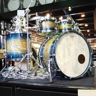 Tama 【USED】STAR Walnut 5pc Drum Kit [22''BD，16''FT，12''TT，10''TT，8''TT]-Indigo Japanese Sen Burst-
