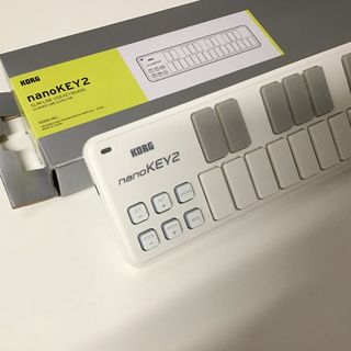 KORGnanoKEY2 WH (ホワイト) MIDIキーボード スリムライン USB 25鍵盤【メーカー再生品】