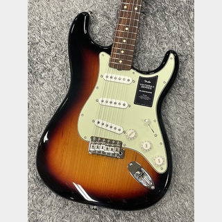 FenderVintera II 60s Stratocaster 3-Color Sunburst / Rosewood【旧価格】【2023年製】