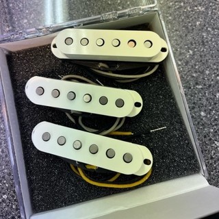 LOLLAR PICKUPS Special S Set (Staggered / Parchment)