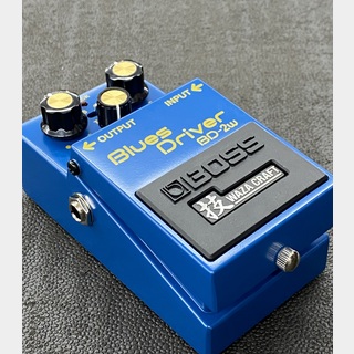 BOSS BD-2W 