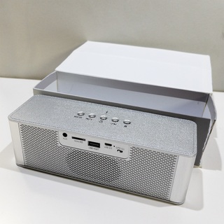 Bluetooth SpeakerOTA-07 Silver 【決算セール最終特価】【箱崩れ品】【1台限り】