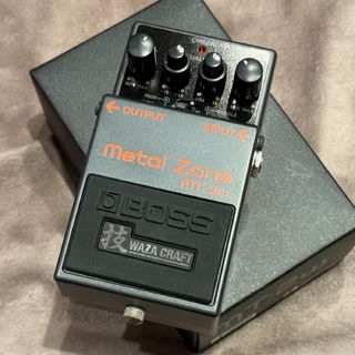 BOSS MT-2W　Metal zone