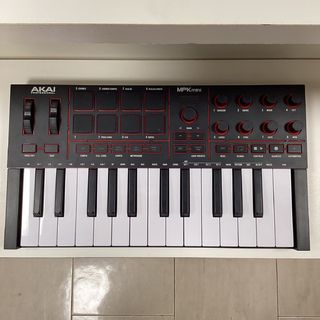 AKAI MPK Mini IV 〜新しいキーヘッド、モジュレーションホイールなど