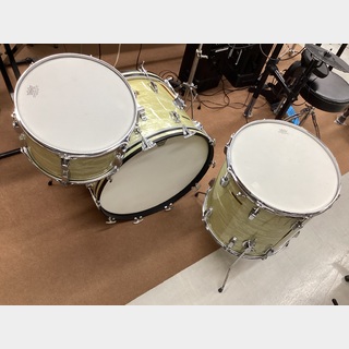 Ludwig Super Classic 22" × 13" × 16" Set