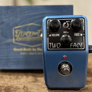 Tru-Fi 《再入荷 / 迅速発送！》Two Face ファズ
