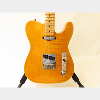 Fender Select Carved Maple Top Telecaster Amber 2012【名護店】