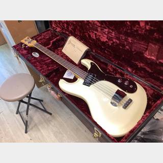 Mosrite USA The Ventures 1965 Reissue Bass Model モズライト USA ベース Pearl White