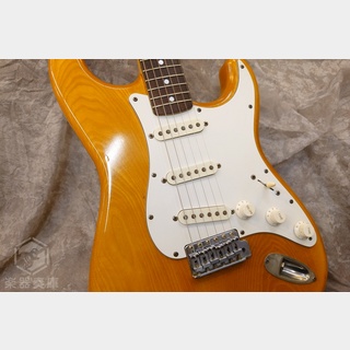 Fender JapanST72-55