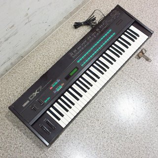 YAMAHADX7 -mod-  "バックライトLCD付「DX7」" 【横浜店】