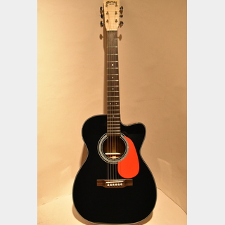 Martin CTM 00C-18E Black Top & Red PG #2882237【抜群ルックスのエレアコ】【マシンガンアコギ】