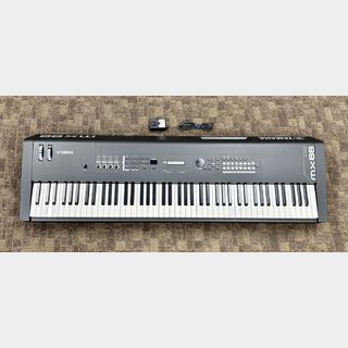 YAMAHA MX88