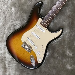 Fender CLASSIC SERIES 70S STRATOCASTER