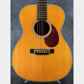 Martin OM-28V