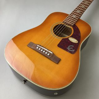 Epiphone Lil' Tex Travel Acoustic Faded Cherry ミニアコースティックギター エレアコ トップ単板（現物画像）