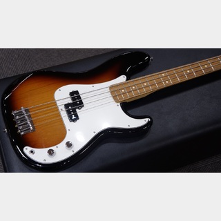 FenderPlayer Precision Bass, Pau Ferro Fingerboard / 3-Color Sunburst 