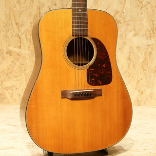 Martin D-18