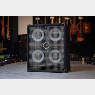 Fender ベースアンプ用キャビネット B115CE 8Ω 250W Fender ベースアンプ用キャビネット B115CE 8Ω 250W Fender フェンダー