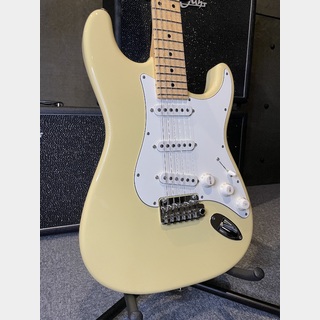 Suhr CLASSIC S Vintage Yellow/M SSS