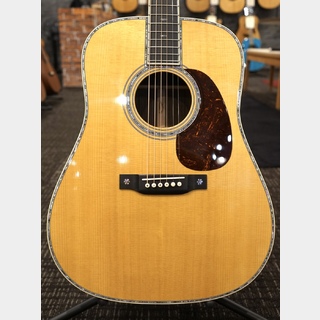 Martin【USED】D-42 Standard  '22年製【個体演奏動画あり】【スノーフレイクインレイ】