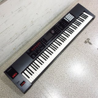 Roland FA-08  "88鍵ワークステーション シンセサイザー"【横浜店】