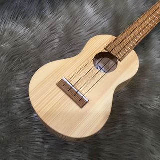 QUIAMThrough neck Soprano エゾズウクレレ スルーネックソプラノ