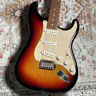 Squier by FenderAffinity Series Stratocaster 3-Color Sunburst
