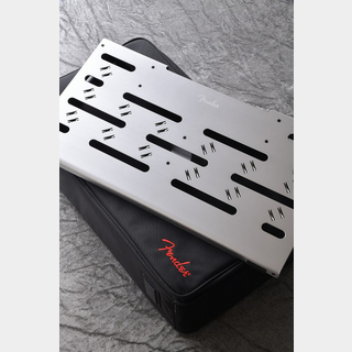 Fender Professional Pedal Board with Bag, Medium 【Mサイズペダルボード】【店頭未展示品】【即納可能!】