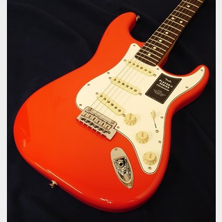 FenderPlayer II Sratocaster, Rosewood Fingerboard, Coral Red