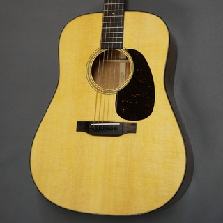 Martin D-18 Standard