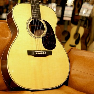 Martin 【即納可能】000-28 シリアルナンバー:2990760 【これぞ万能