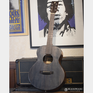 NAGI GUITARS kuro mini