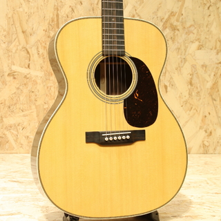 Martin OOO-28 Standard