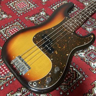 Fender HAMA OKAMOTO P B