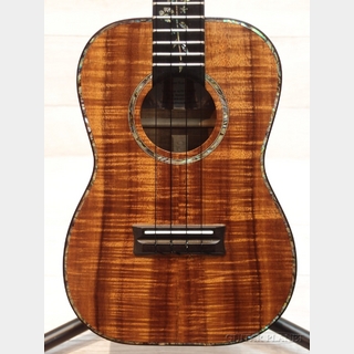 Island Ukulele Tenor Custom Koa Model 【2006年製】【テナー/ハワイアンコア】【ハワイ製ハンドメイド】【送料込】