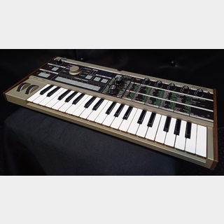 KORG microKORG SYNTHESIZER / VOCODER