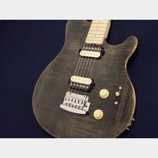 Sterling by MUSIC MAN Axis Flame Maple S.U.B AX3FM Trans Black