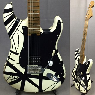 EVH Striped Series '78 Eruption White with Black Stripes Relic 2021年製