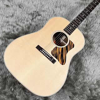 Gibson J-35 Faded 30s