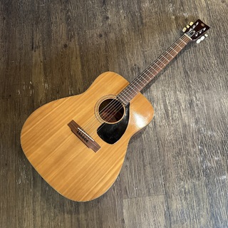 YAMAHA FG-140 Red Label Acoustic Guitar